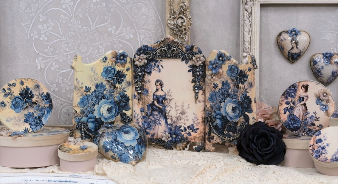 4 Bogen Folienblumen "Blau & Creme"