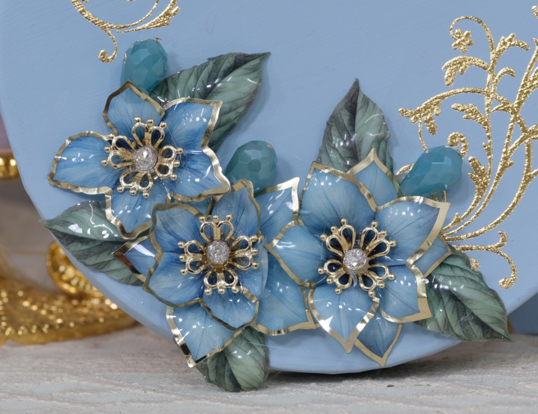 4 Bogen Folienblumen Lila mit Golddruck
