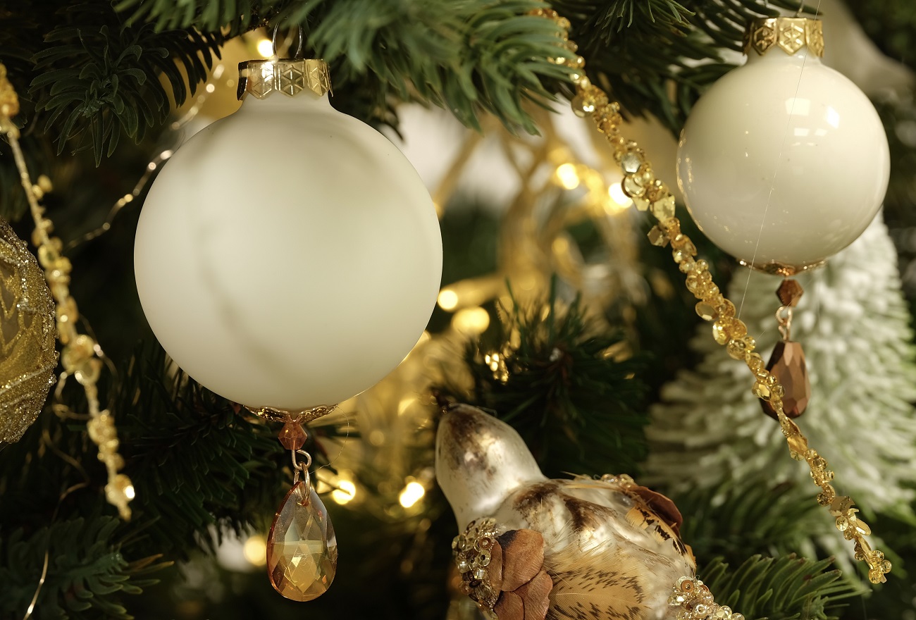 Weihnachtskugeln - Weiá 6 cm (10 Stck) K140342