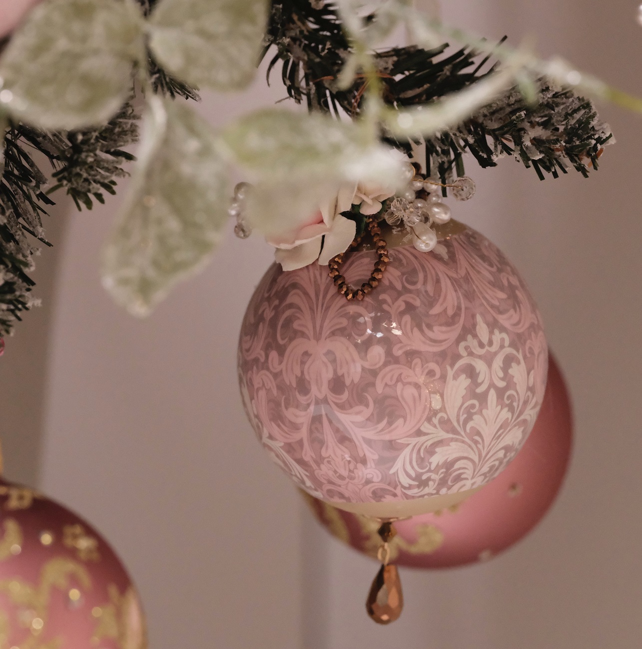 Weihnachtskugeln - Weiá 6 cm (10 Stck) K140342